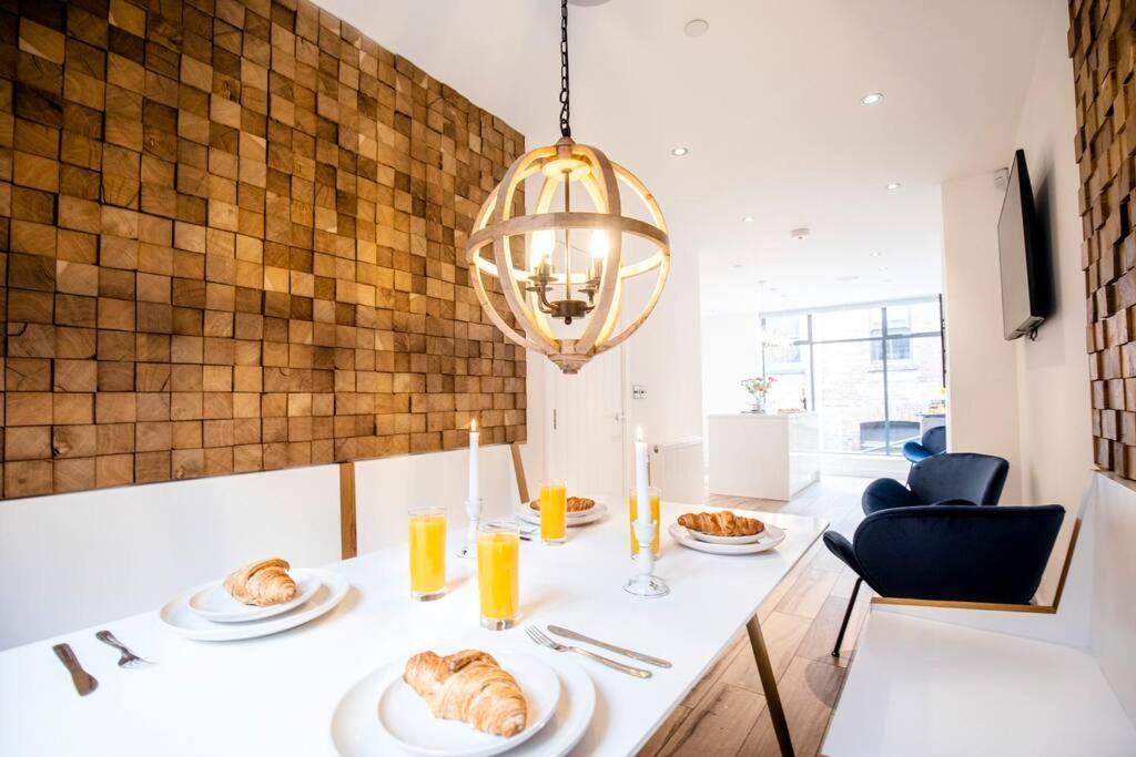 City Superhost: Luxury Deansgate Townhouse Manchester Buitenkant foto