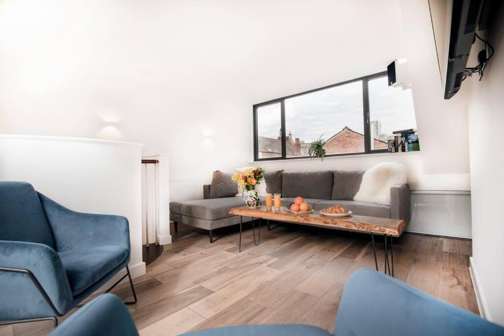 City Superhost: Luxury Deansgate Townhouse Manchester Buitenkant foto