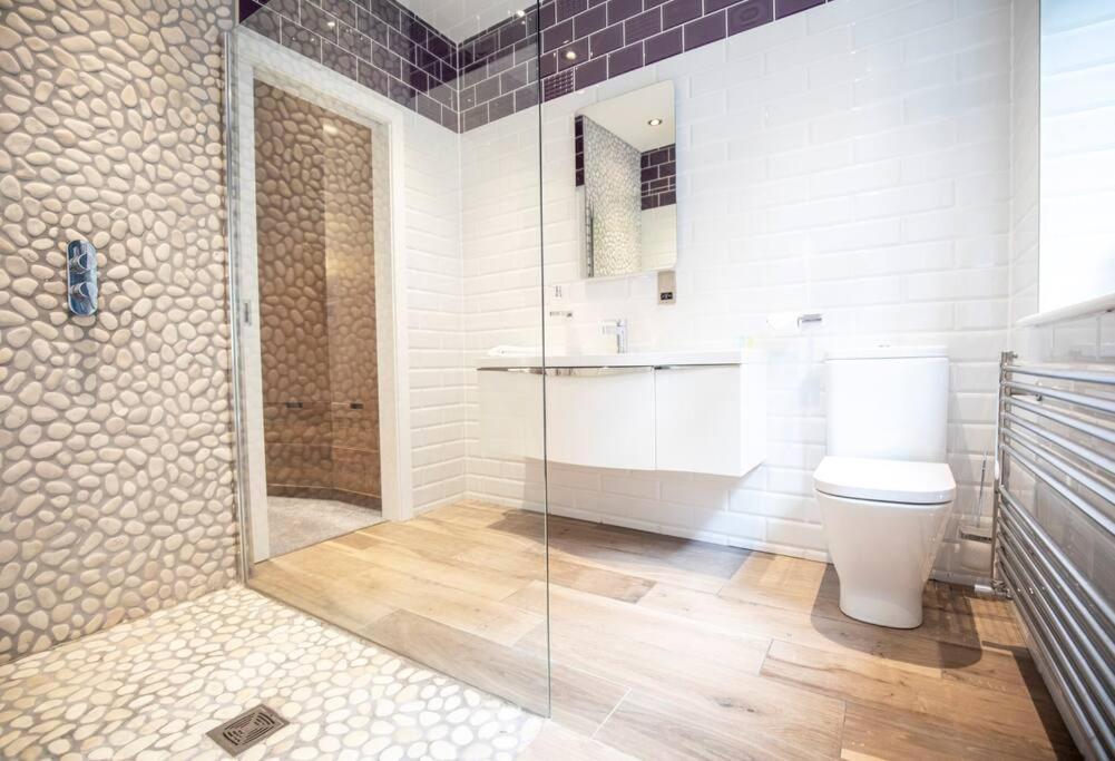 City Superhost: Luxury Deansgate Townhouse Manchester Buitenkant foto