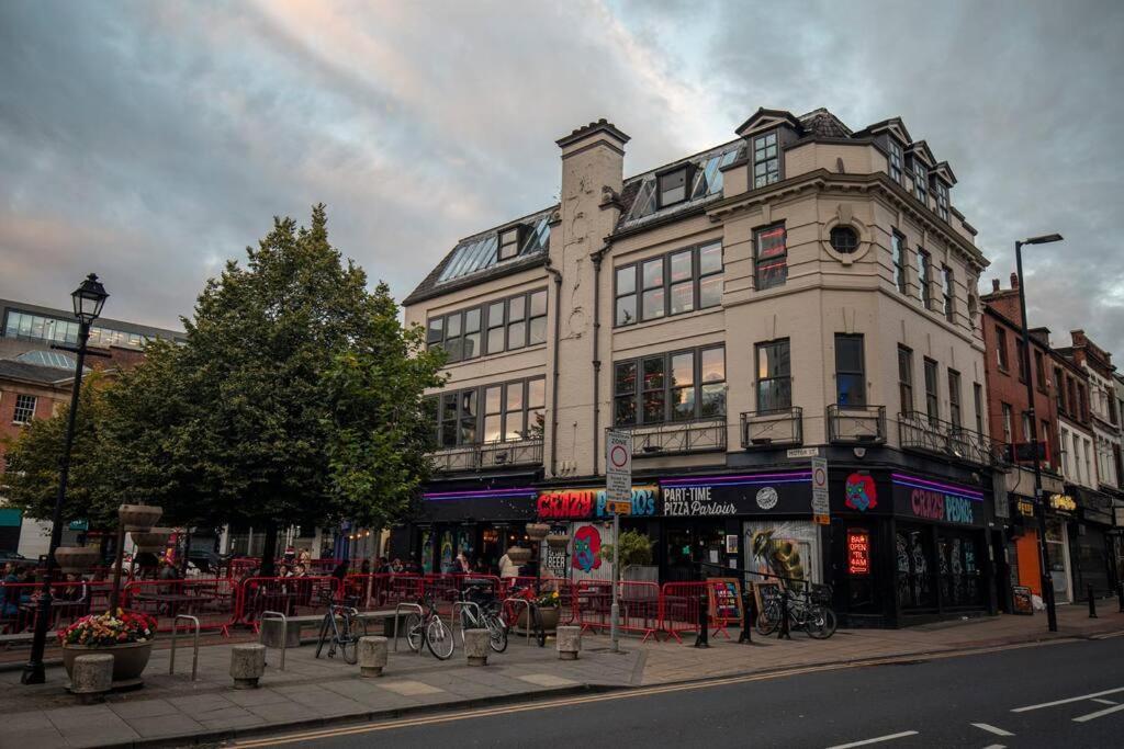 City Superhost: Luxury Deansgate Townhouse Manchester Buitenkant foto