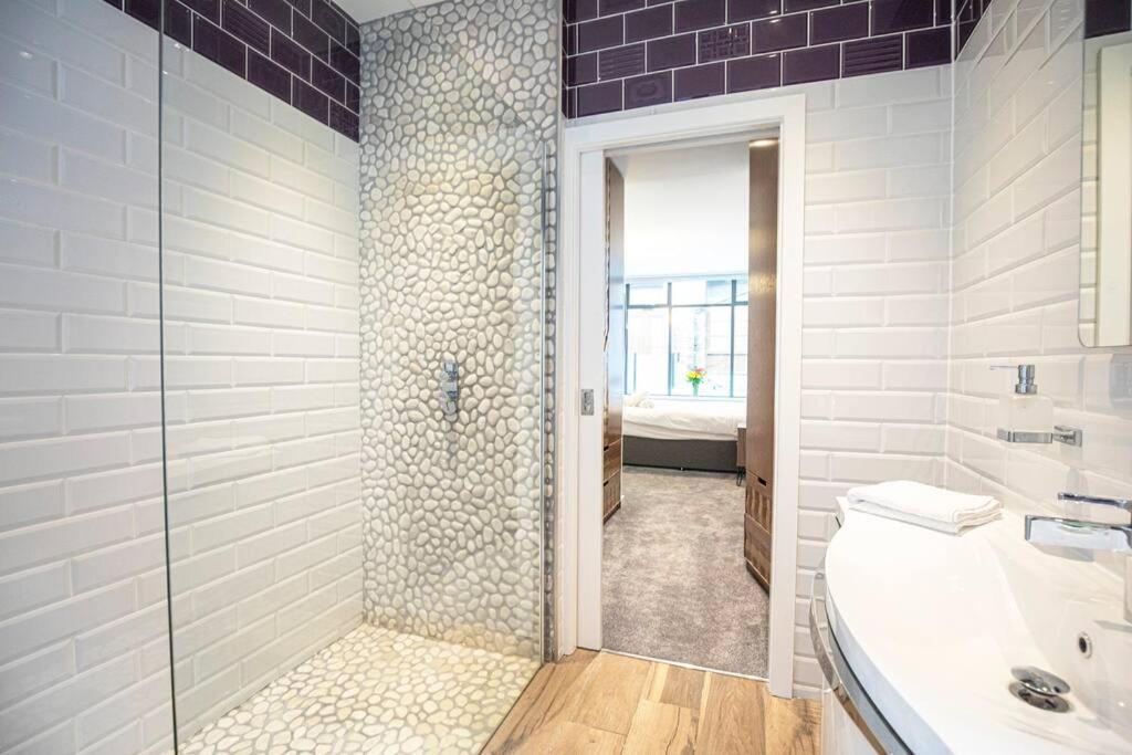 City Superhost: Luxury Deansgate Townhouse Manchester Buitenkant foto